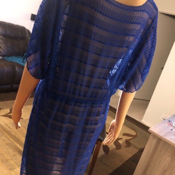 Top - Picture 3 of 4